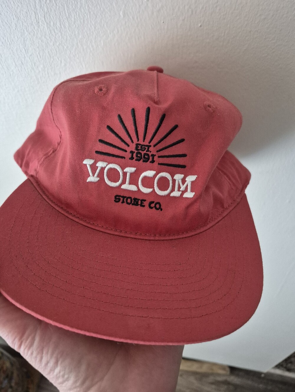 Volcom Hat Salmon